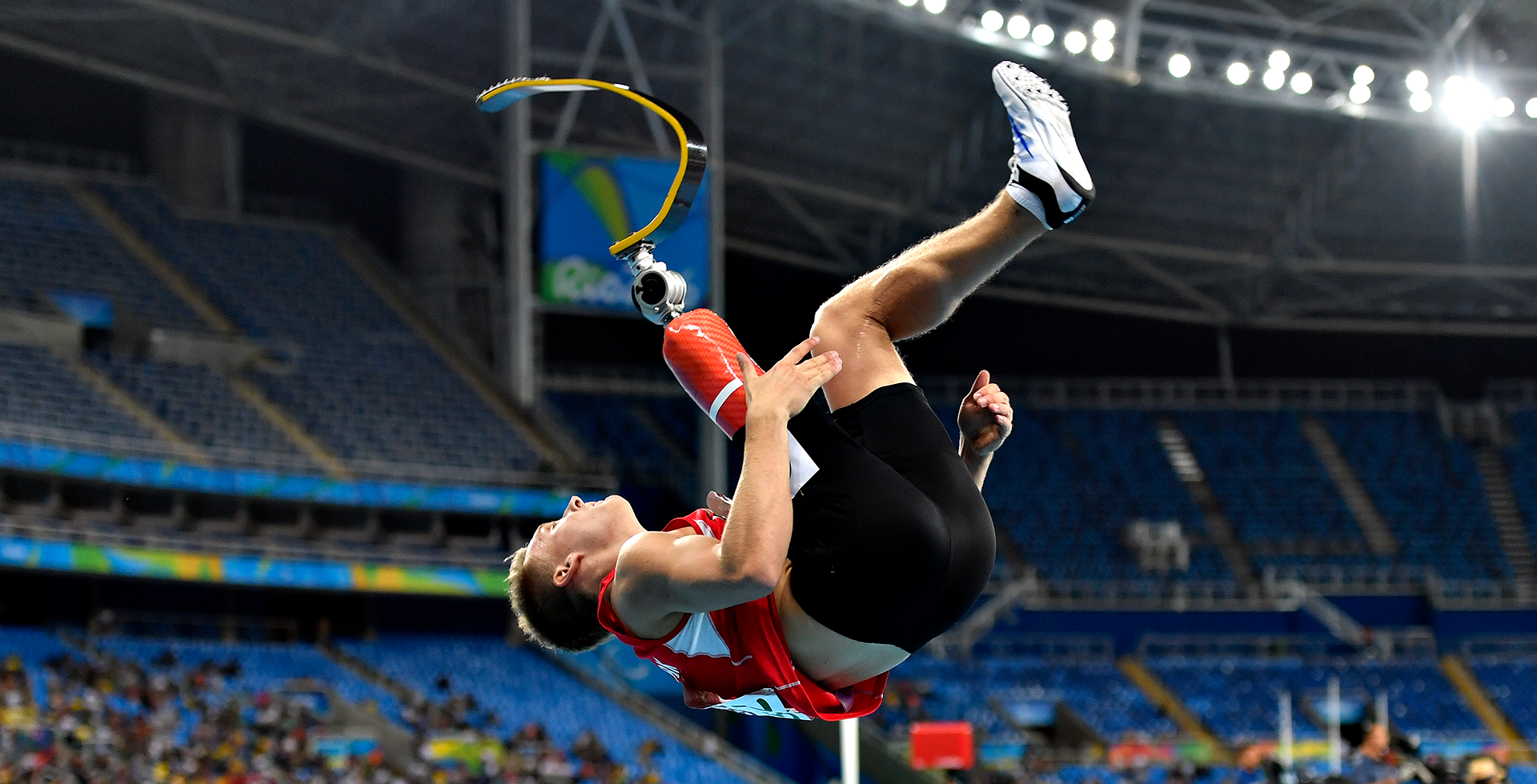 在青岛某高 在青岛某高